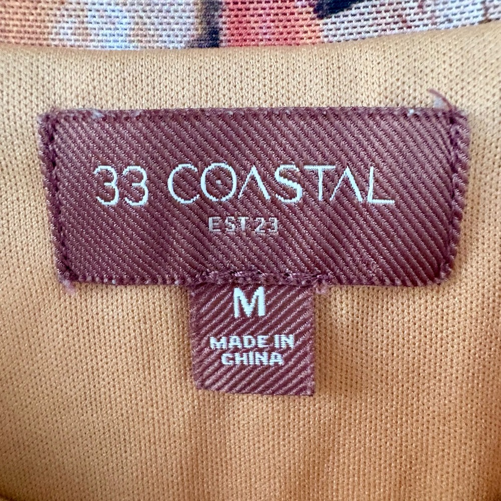 33 Coastal Mesh High Neck Colorful Beach Scene Graphic Tank Top Medium - Picture 5 of 12